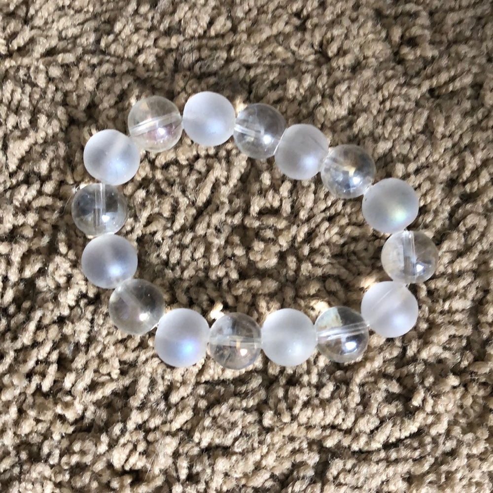 ❣️{BUY IT NOW} Bracelet- stretchy